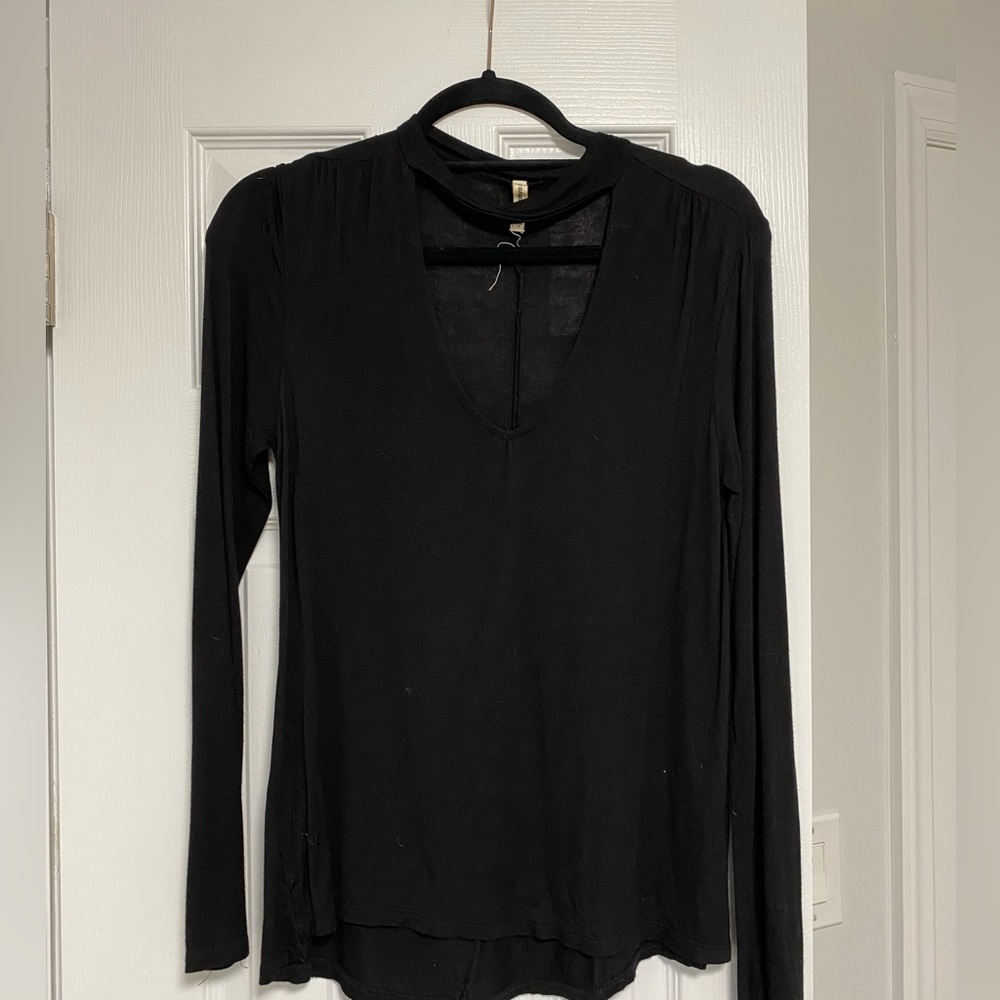 Long sleeve black choker open chest top